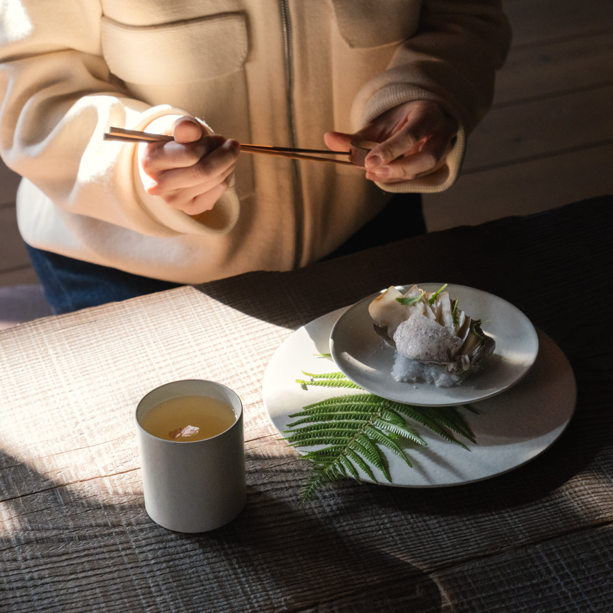Susudake Octagon Chopsticks & Holder
