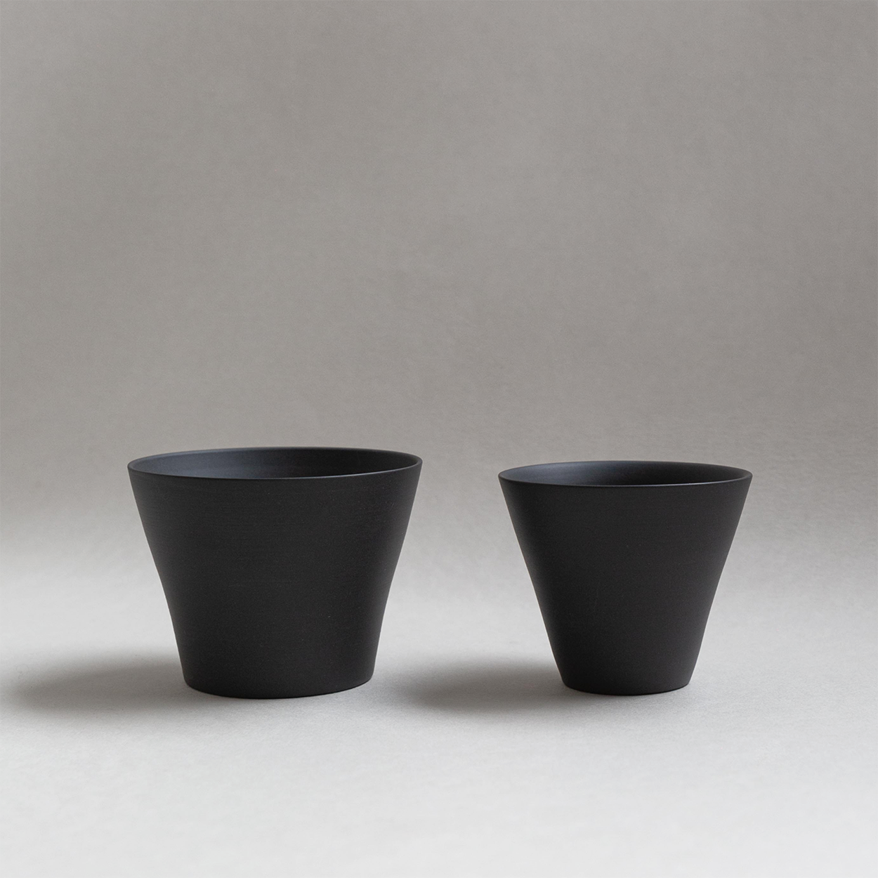 Teacups - Black