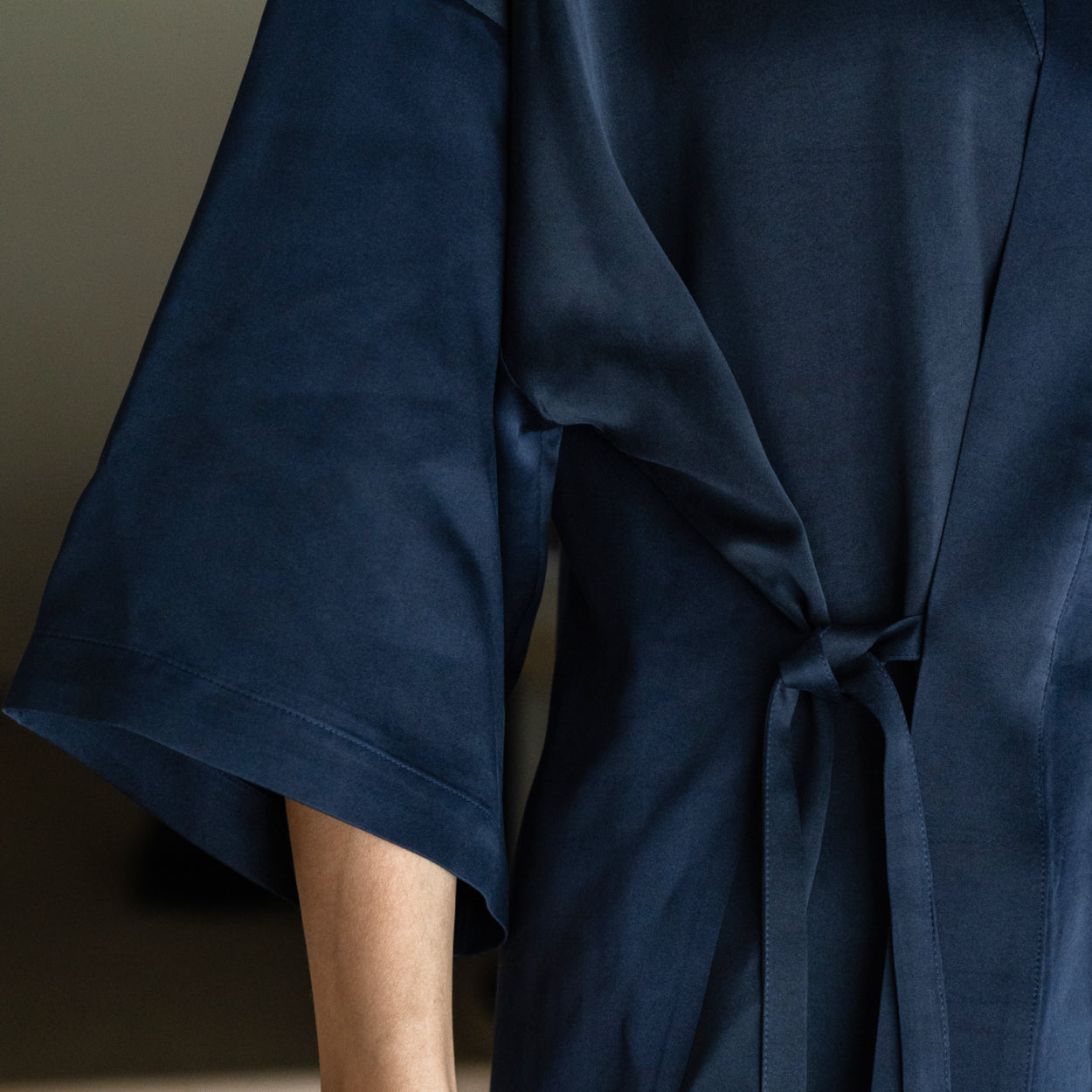 Silk Robe - Navy