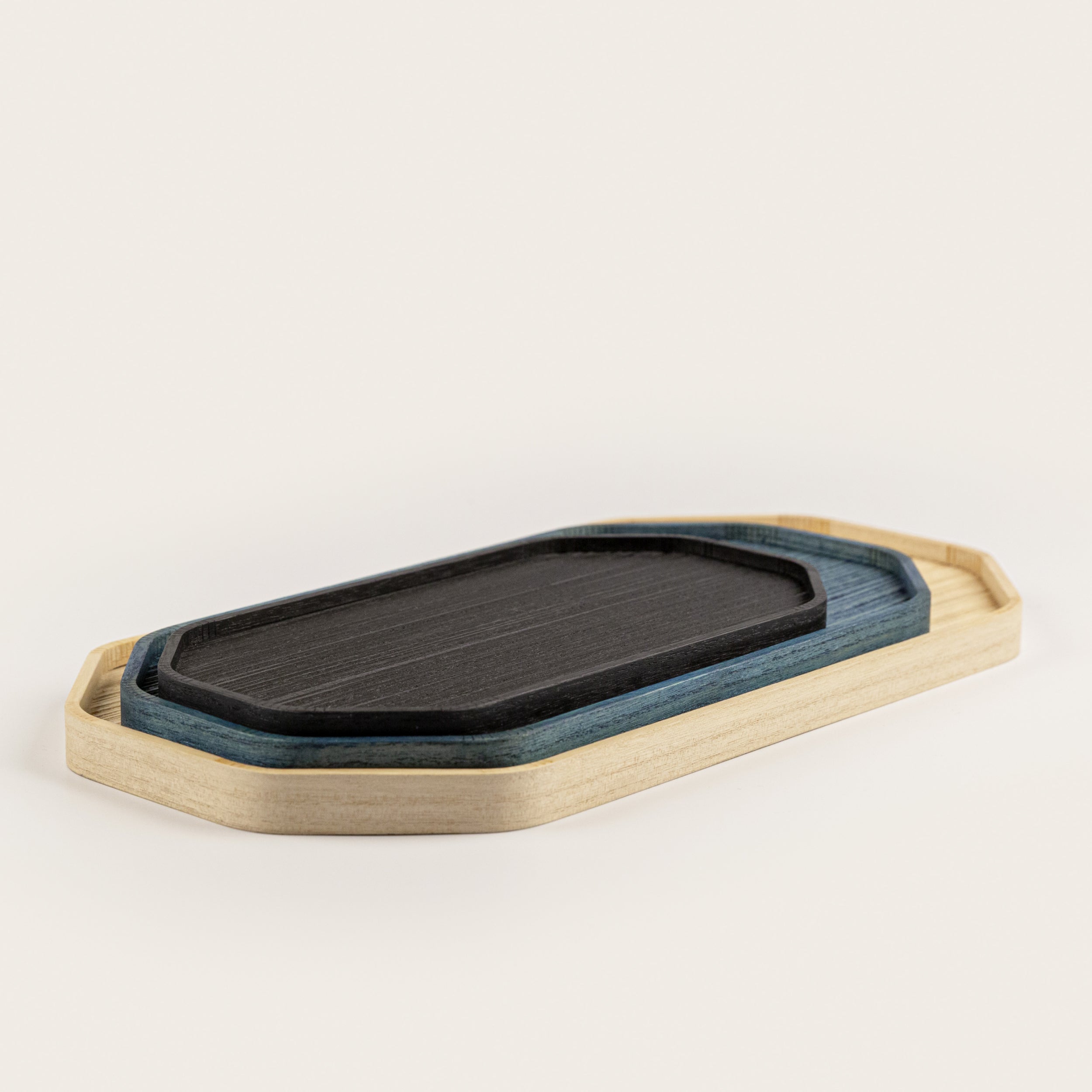 Hegi Tray in Black