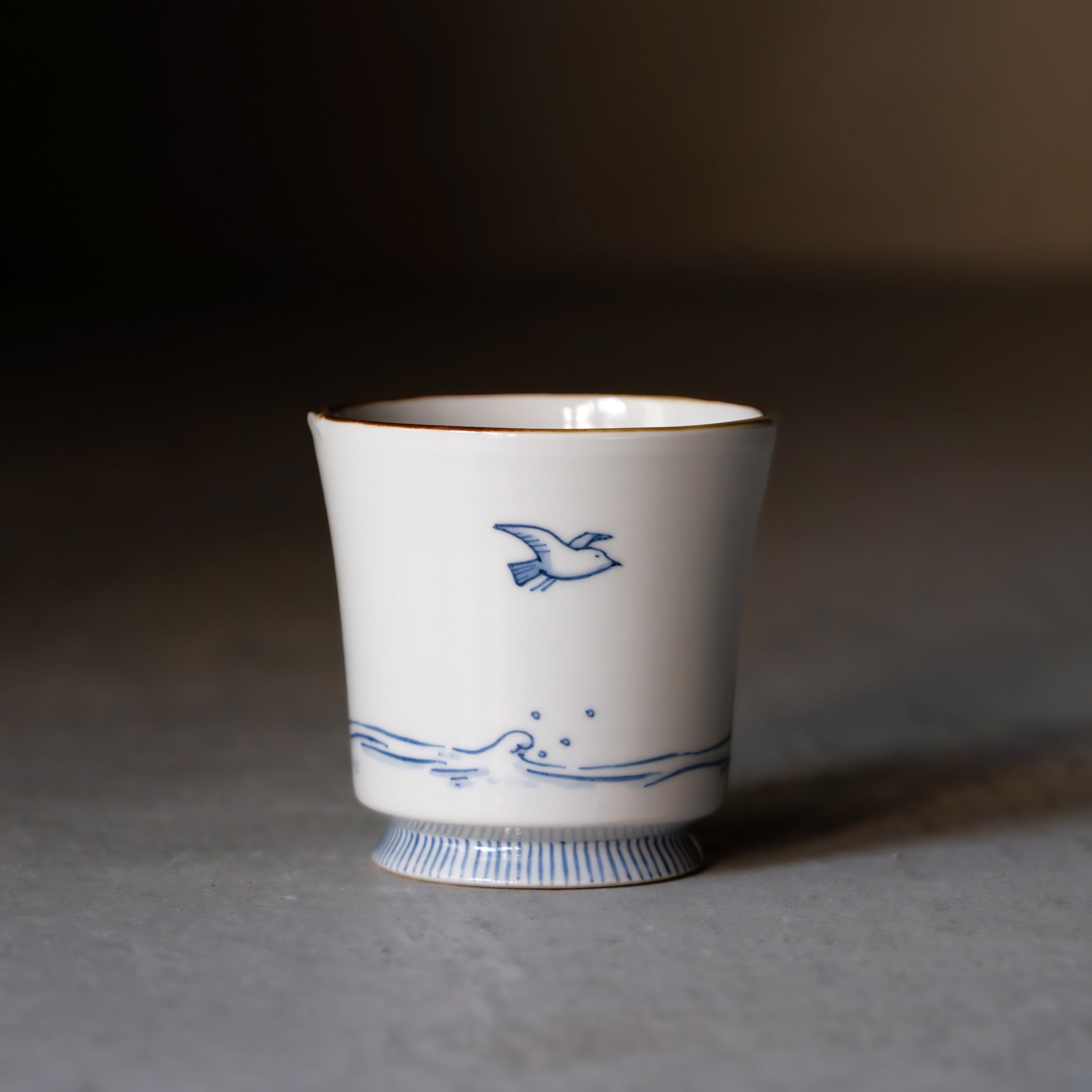 Surfing tea cup