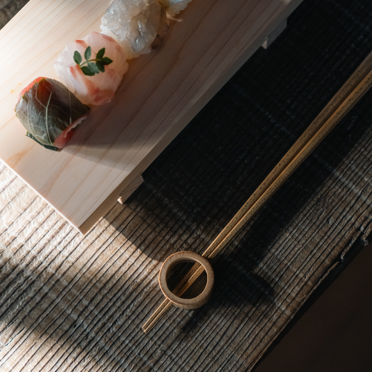 Hinoki Sushi Tray - Natural