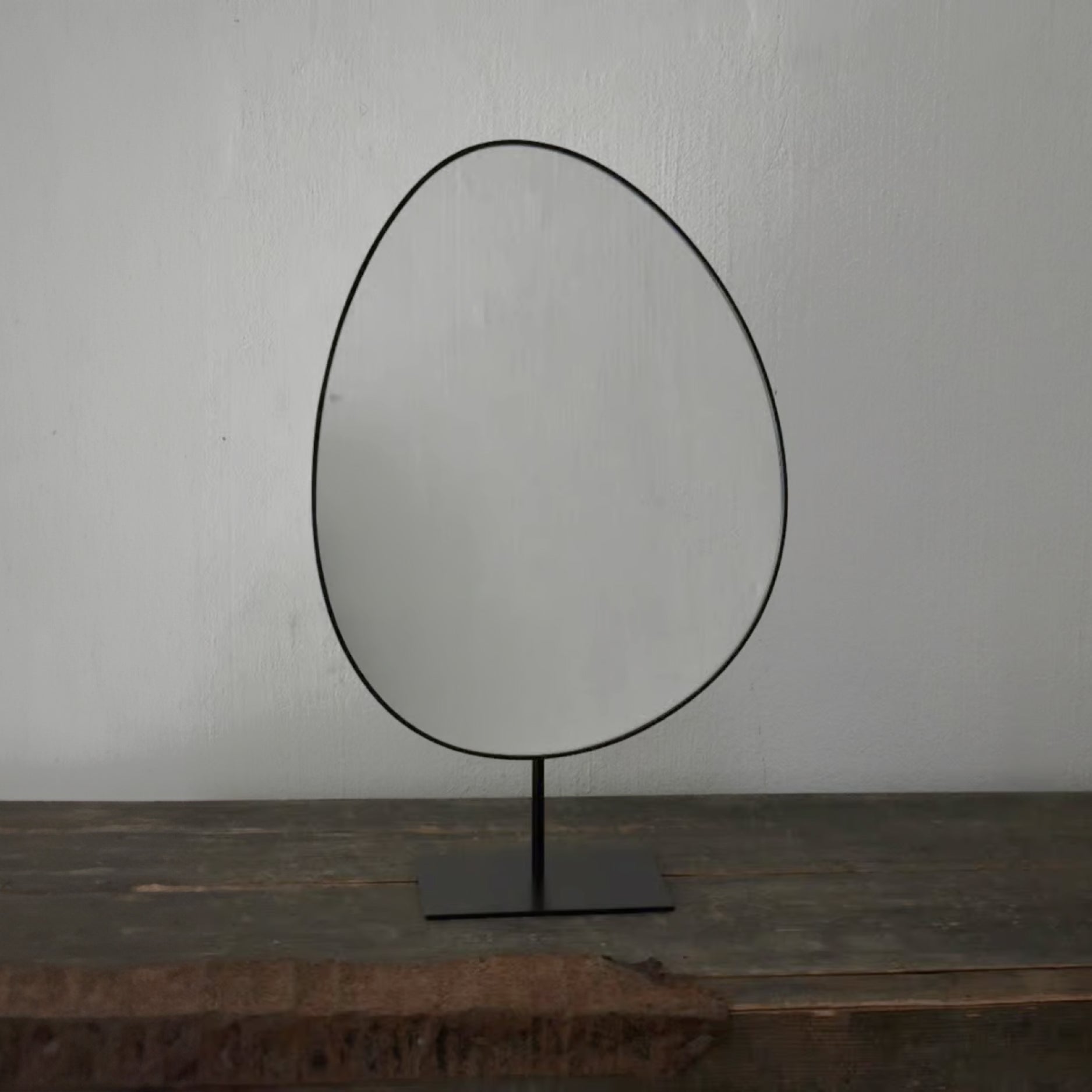 Miyagawa Mirror Stand