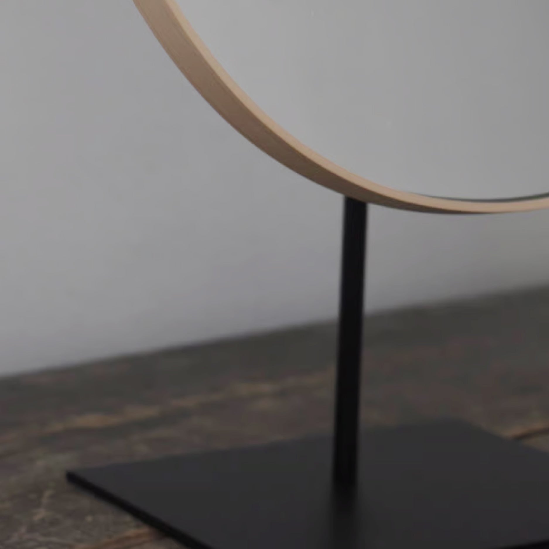 Miyagawa Mirror Stand