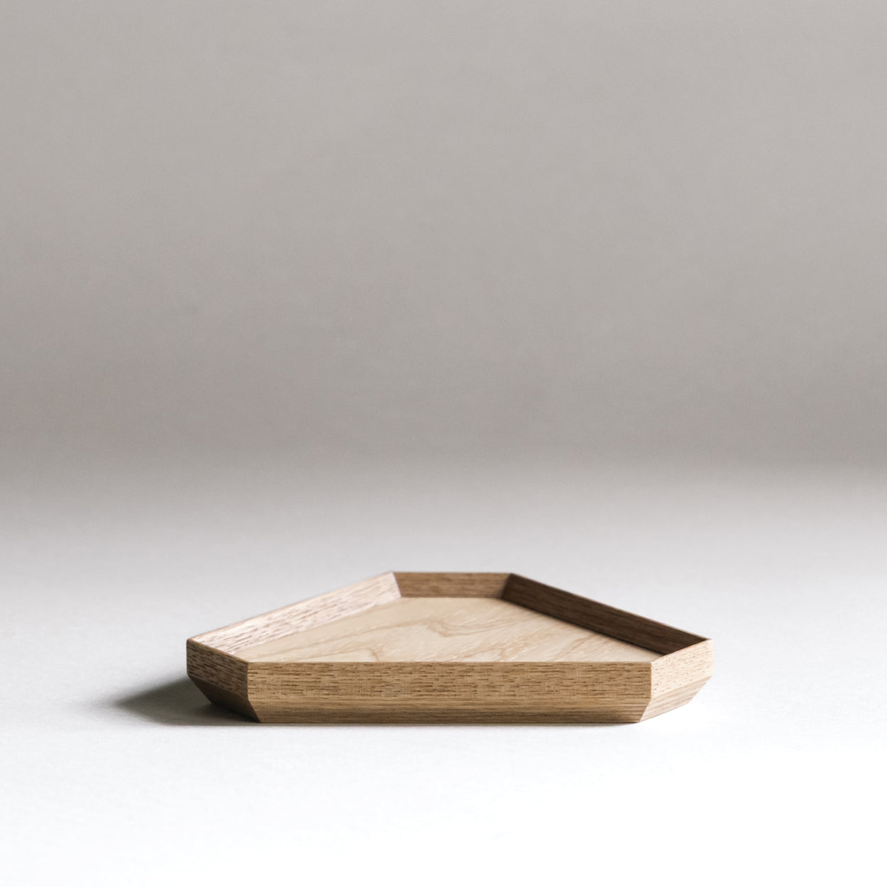 Tsum Triangular Tray